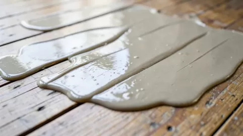 Wylewka samopoziomująca na deski